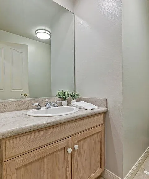 11603 Mississippi Ave — Photo 10