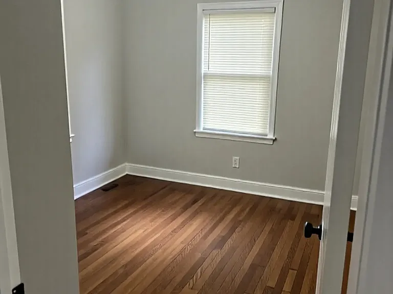 2415 Tucker St — Photo 6