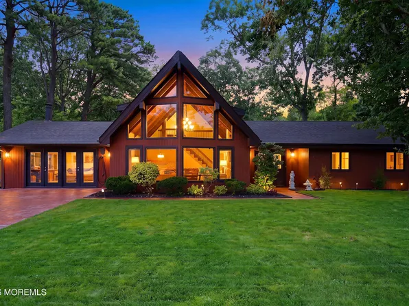 35 Pierson Road, Toms River, NJ 08753