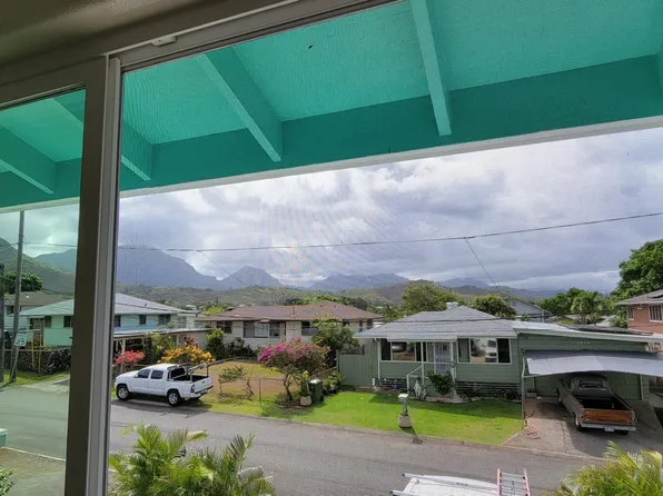 1233 Punana Loop #2, Kailua, HI 96734