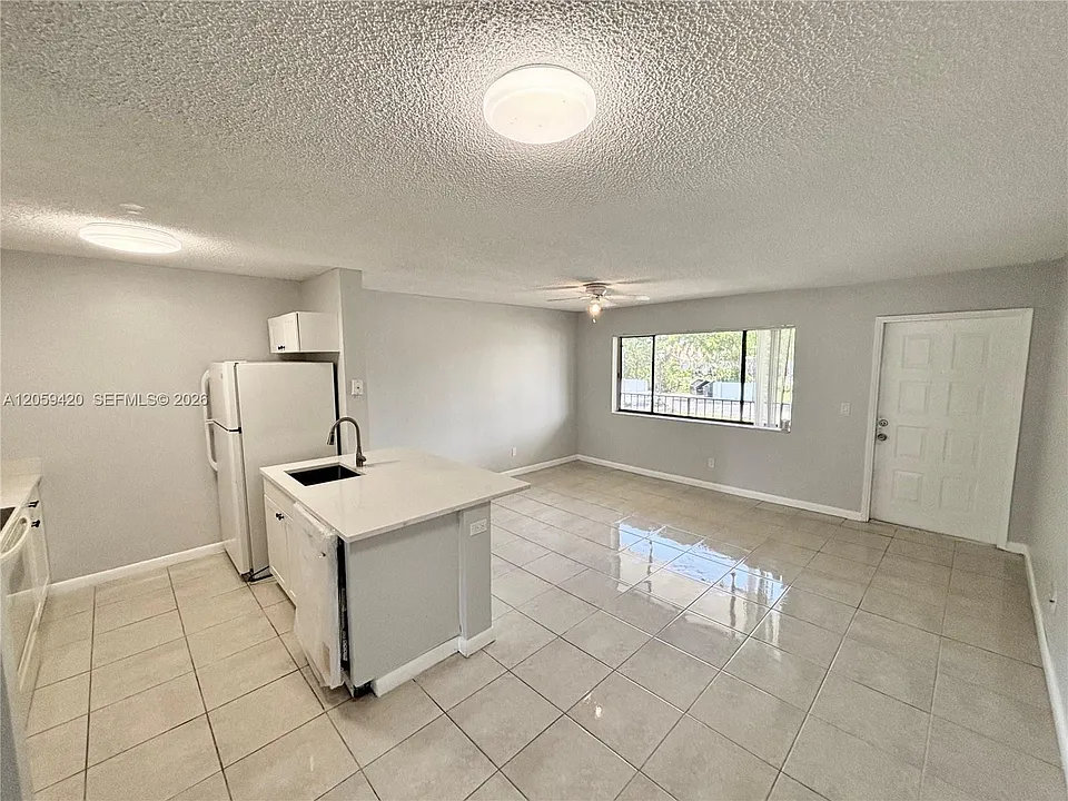 1822 Meadows Cir W #1822