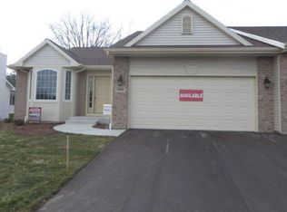 330 Round Hill Rd #4, Kalamazoo, MI 49009