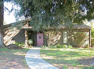 611 Las Perlas Dr, Santa Barbara, CA 93111