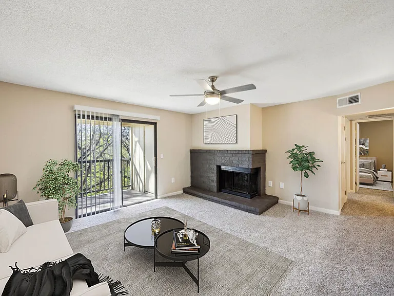 Cypress Pointe — Photo 30