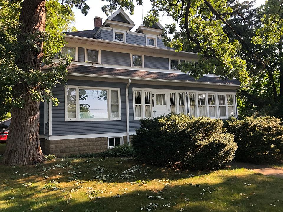 1st image of 420B Center St