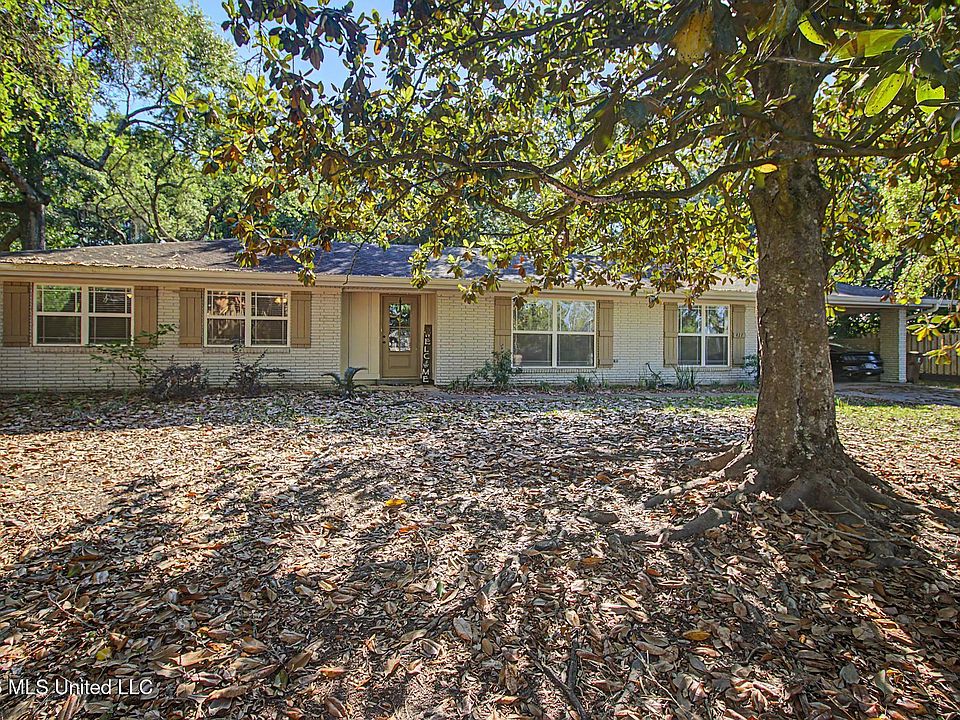 1st image of 427 Christi Ln
