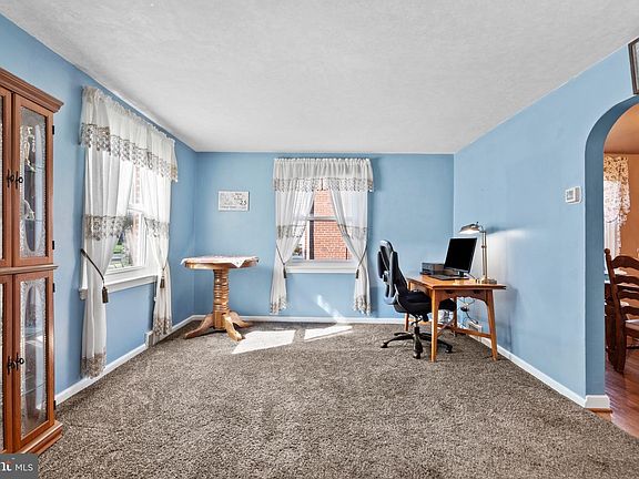 5th image of 1709 Robinson Ave