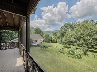 41 Balsam Shadows Rd, Maggie Valley, NC 28751