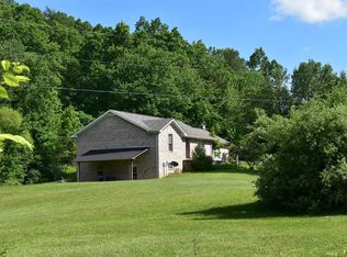 2044 Glade Creek Rd, Sparta, TN 38583