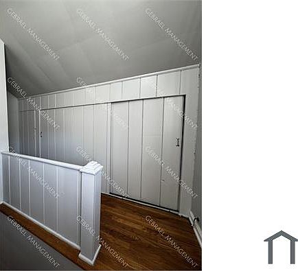 4th image of 2618 Mountain Ave