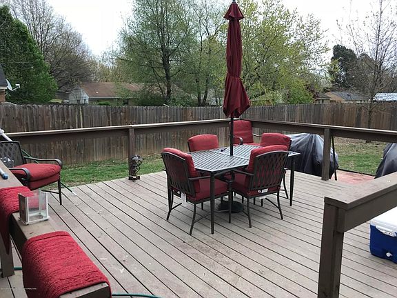 3rd image of 3225 Briarwood Dr