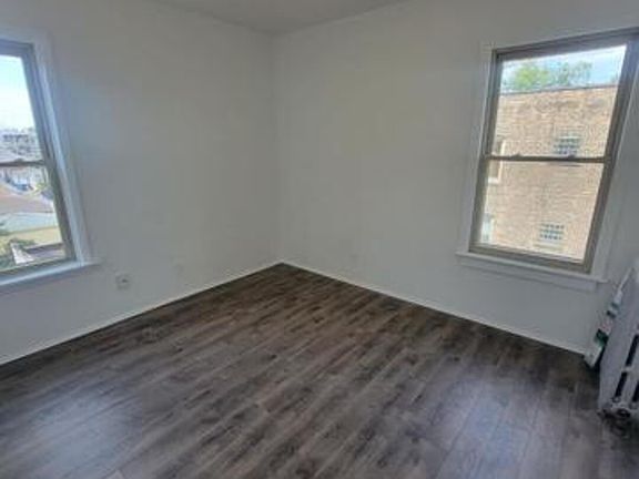 5th image of 4840 N Sacramento Ave