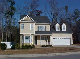 1407 Stone Lion Dr, Fuquay Varina, NC 27526