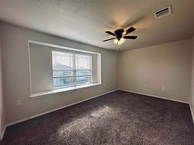 7102 Hibiscus Fls — Photo 26