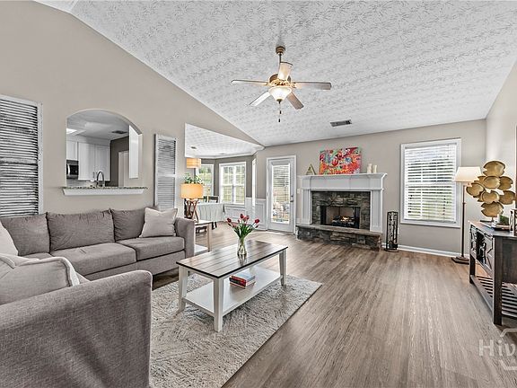 5th image of 131 Stonebrooke Drive