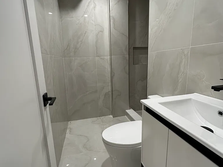 1129 Broadway #1B — Photo 12