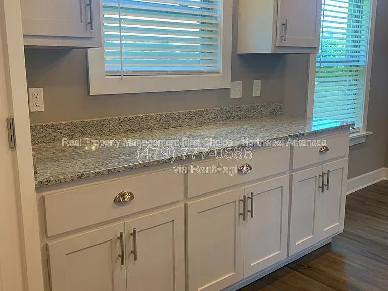 537 Buckboard Rd — Photo 7