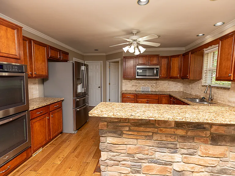 2059 Arbor Springs Blvd — Photo 5