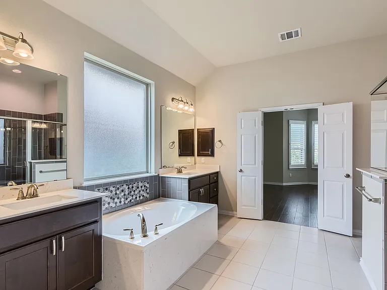 12383 Mesa Verde Dr — Photo 14