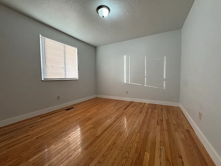 3508 W El Cajon Cir — Photo 11