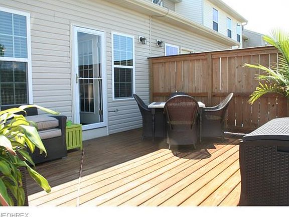 5th image of 120 River Rock Way