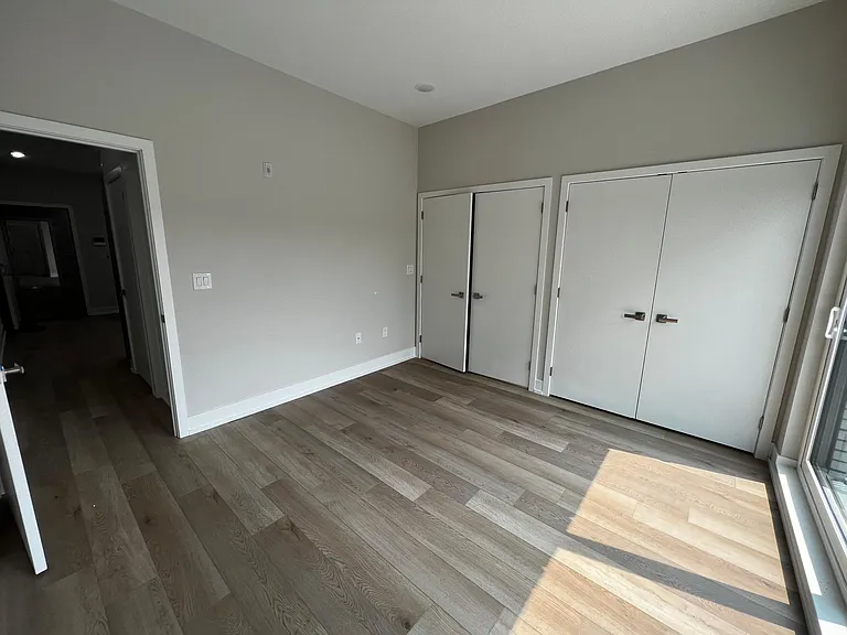719 N 35th St #6 — Photo 10