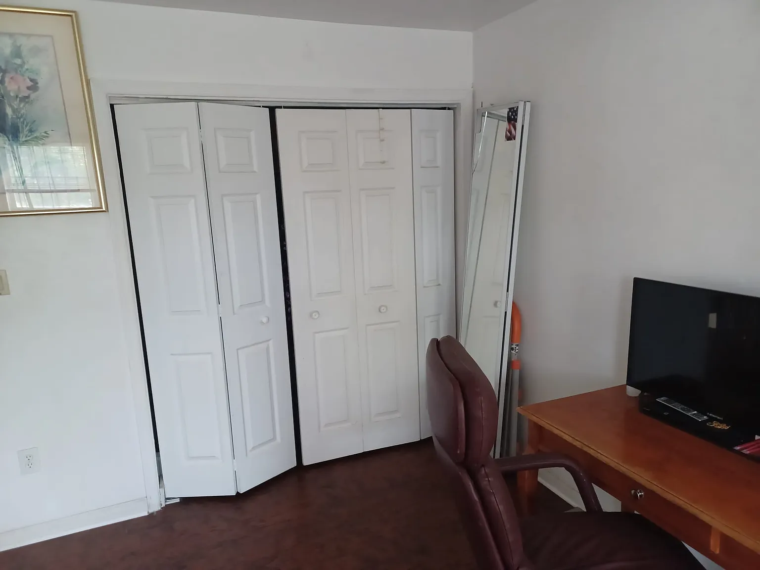 1 bed, 4400 sqft, $800 — Photo 2