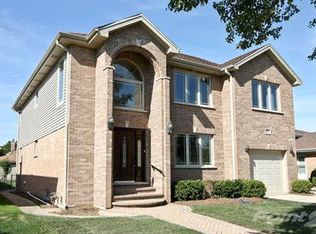 8820 Oswego Ave, Morton Grove, IL 60053