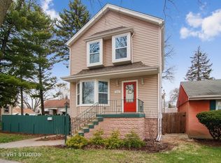 9535 Garfield Ave, Brookfield, IL 60513