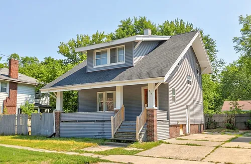 815 W Genesee Ave Photo 1