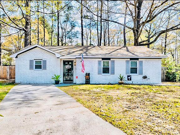 2nd image of 3422 Waterford Ct