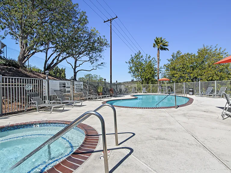 439 W El Norte Pkwy #102 — Photo 10