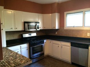 84 Willow St #1, Cambridge, MA 02141