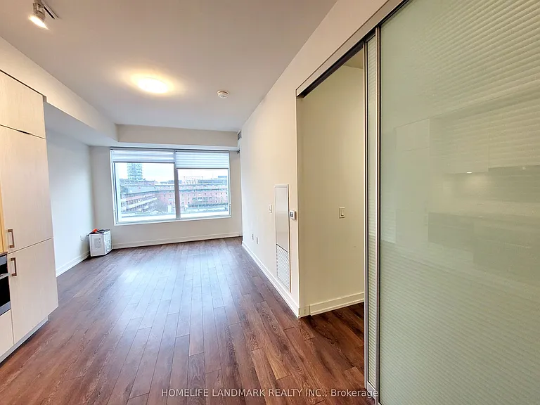 158 Front St E #623 — Photo 13