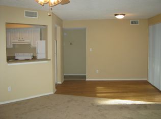 7212 Wallace Rd APT 302, Charlotte, NC 28212