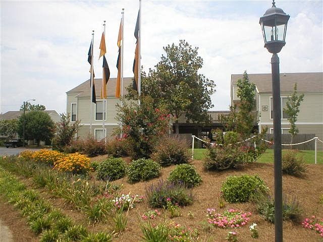 2nd image of 625 31st Ave N #1