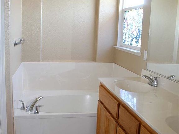3rd image of 2154 Catherwood Way