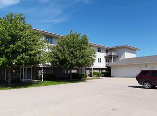 1720 Lynx Ave APT 204, Webster City, IA 50595