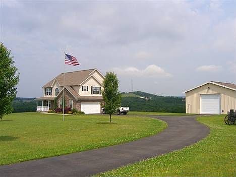 5th image of 321 School House Ln