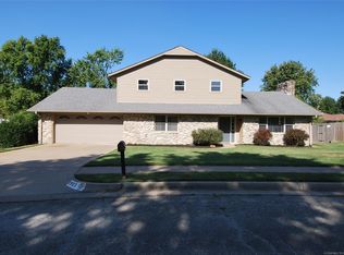 1913 Windstone Dr, Bartlesville, OK 74006