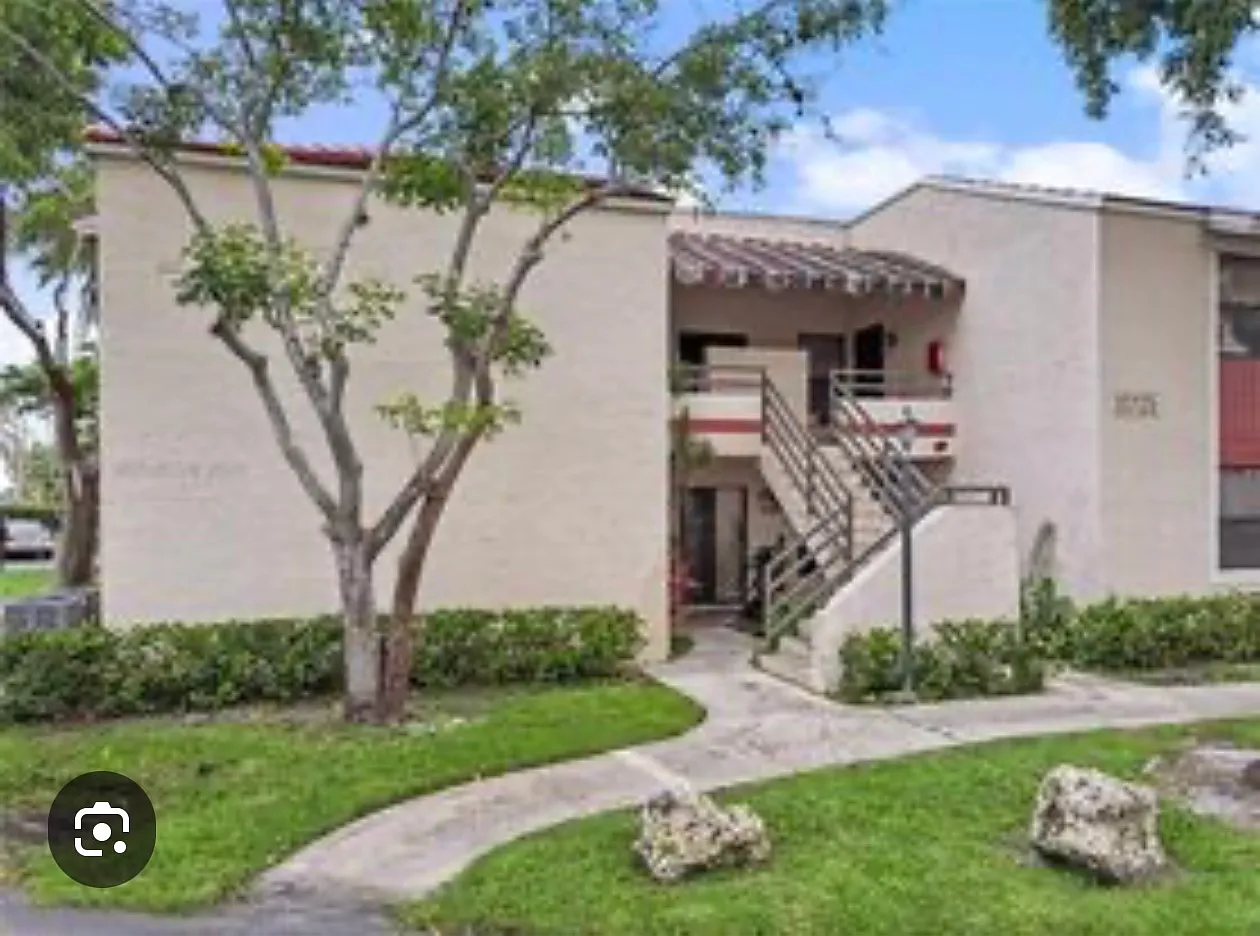 2 bed, 960 sqft, $2,350 — Photo 3