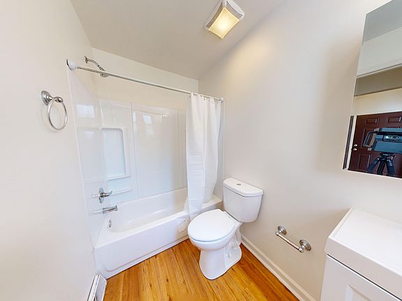 5th image of 7322 Idlewild St #1