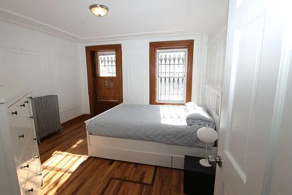 Rented by H.P. Greenfield Real Estate | media 6