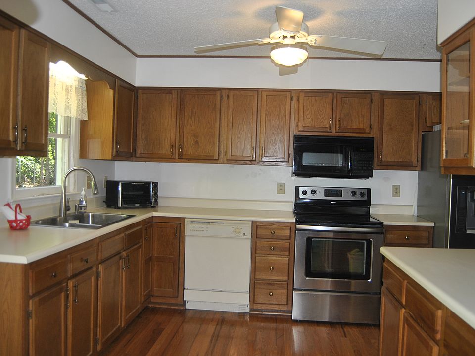 2nd image of 6000 Spanish Oak