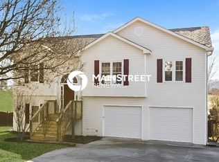 34 Moriah Way, Rydal, GA 30171