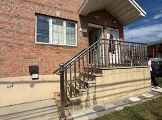 12815 11th Ave FLOOR 2, College Pt, NY 11356