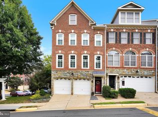 11456 Log Ridge Dr, Fairfax, VA 22030