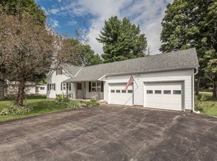31 Fowler St, Hagaman, NY 12086