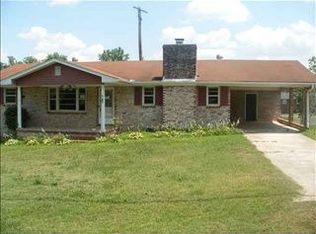 16 Latham Dr, Greenville, SC 29617