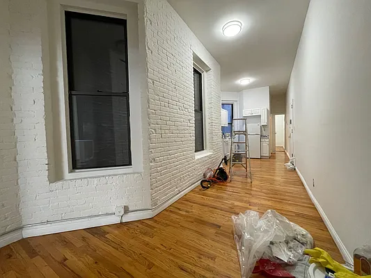 Rented by HOLTON REAL ESTATE INC. | media 12